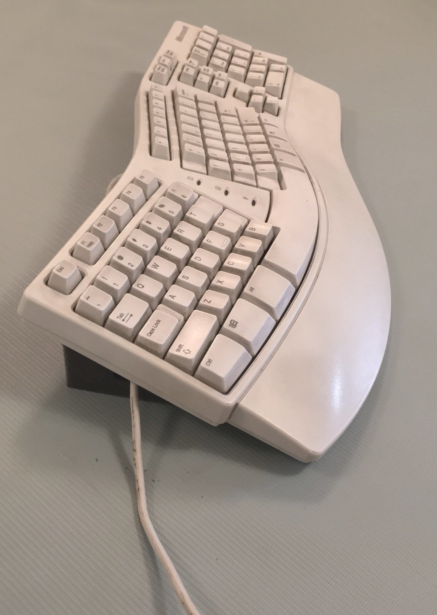 Dr. Handy's Keyboard Wedge - Computer keyboard's Best Ergonomic Angle